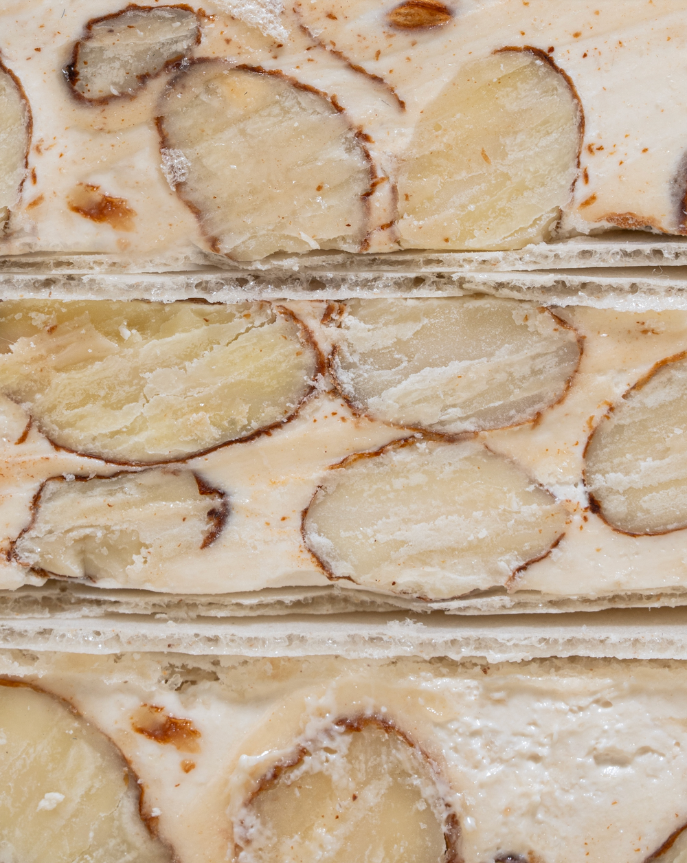 Turrón con almendras y miel x 75g